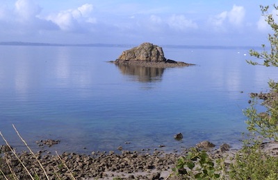 Photo : the Roche Mignonne island