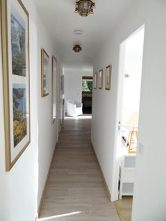 The corridor leading to the bedrooms